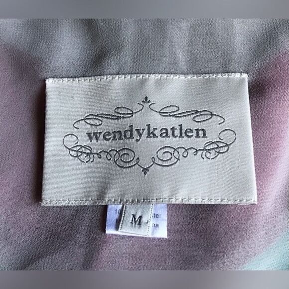 NWOT … WENDY KATLEN “Size: M” Top / Blouse - Picture 3 of 3